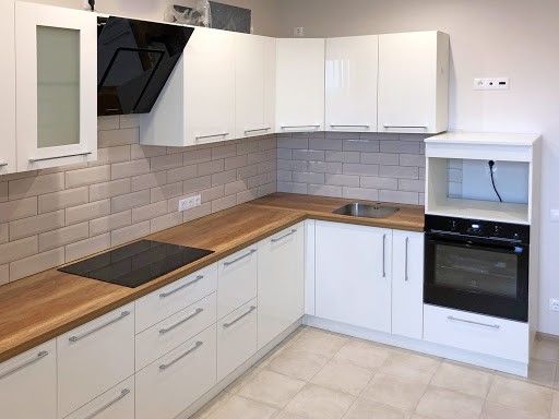 Кухня белый глянец в современном стиле - оформление дизайна и интерьера
