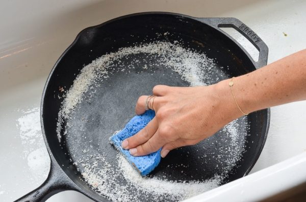 Лучшее средство для удаления жира на кухне - рейтинг очистителей